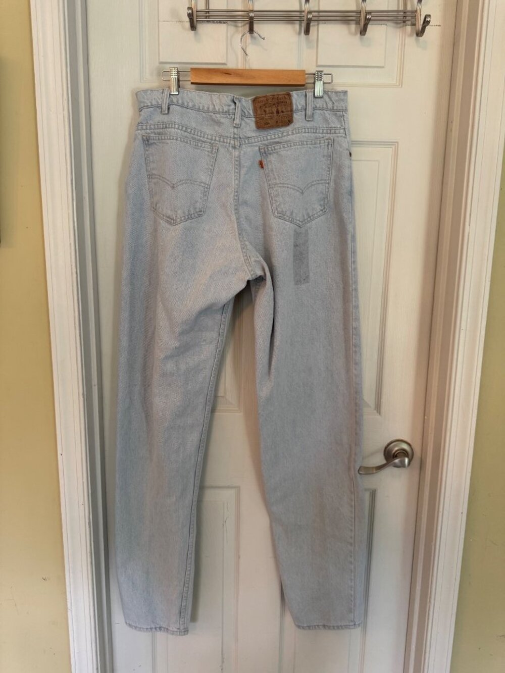 Levi's 550 Vintage Made in the USA Relaxed Fit Light Wash Jeans Men's 38 X 36 - Picture 2 of 12